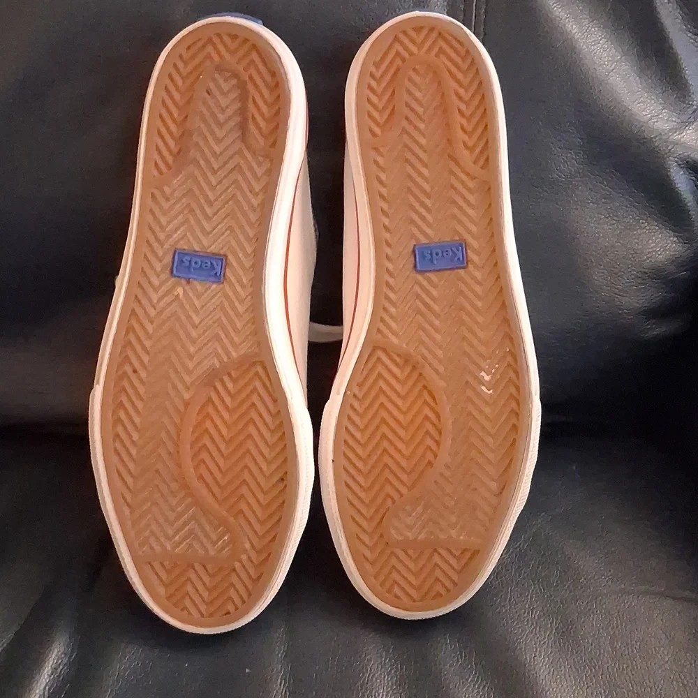 Keds Softerra White Canvas Low-Top Sneakers with Red & Blue Accents Sz 7M - Picture 7 of 8